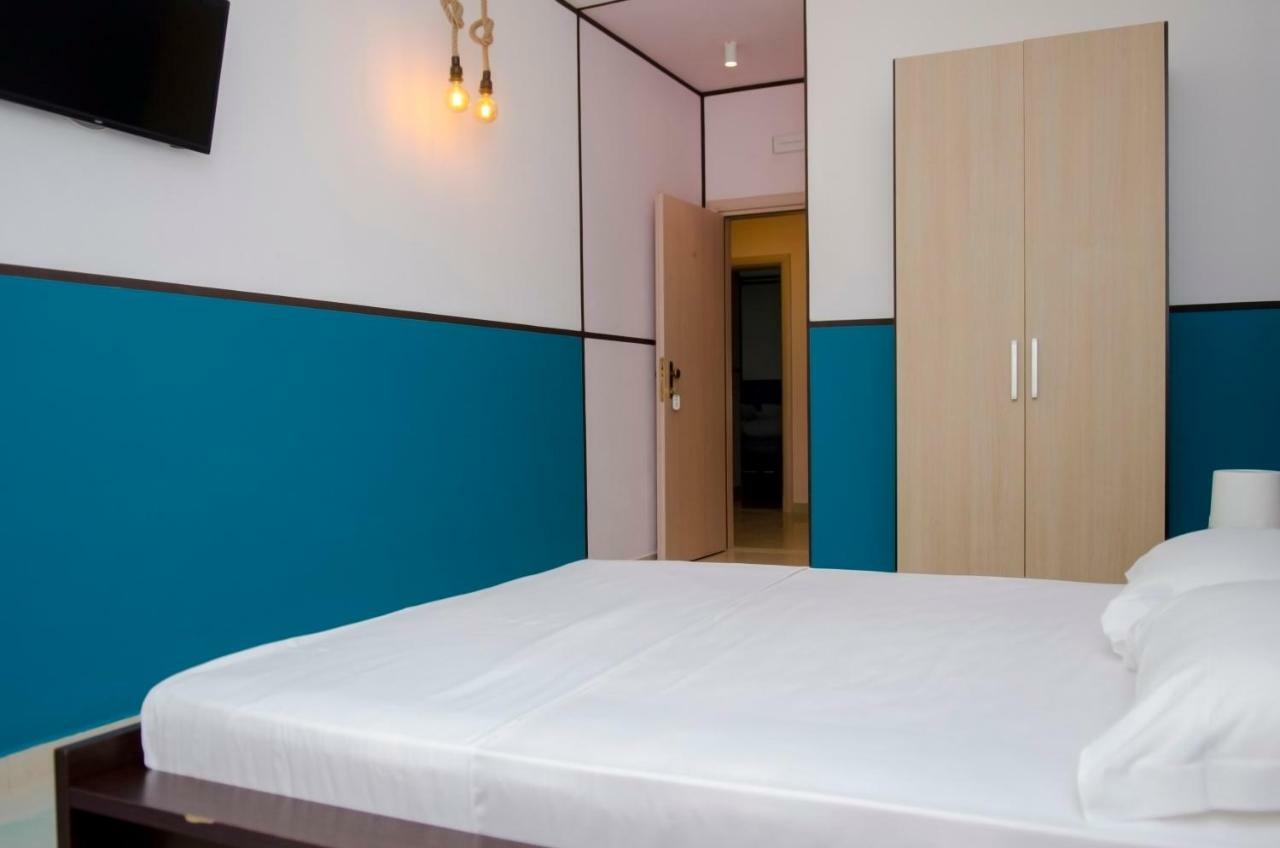 Hotel Vala Dıraç Dış mekan fotoğraf