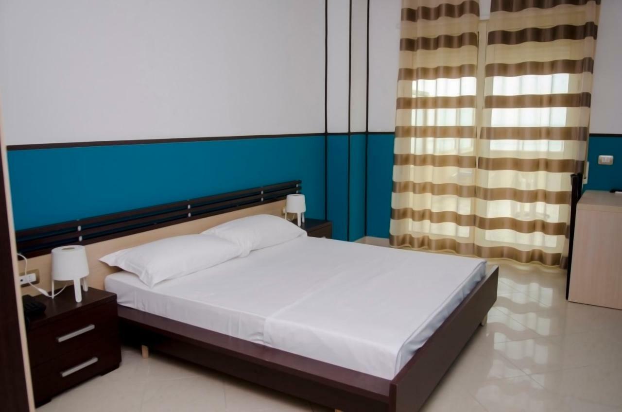 Hotel Vala Dıraç Dış mekan fotoğraf